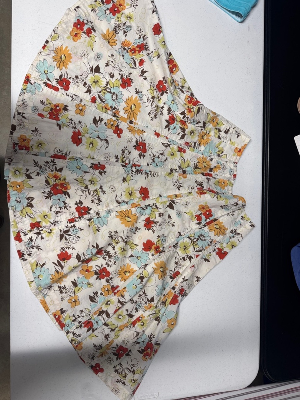 CAbi Floral A-Line Skirt in Cream with Red, Yellow, Blue, Brown Flowers